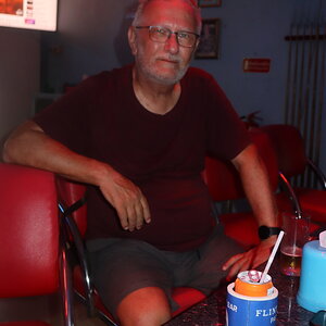 M_009-001.JPG