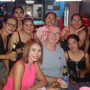 M_042-002.JPG