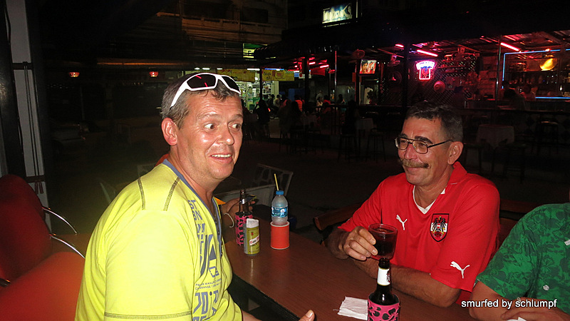 01.10.2013 Smurf Bar