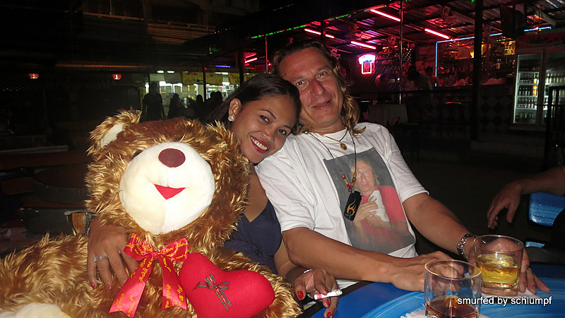 01.10.2013 Smurf Bar