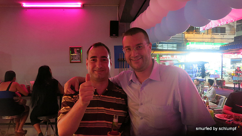 01.11.2013 Smurf Bar