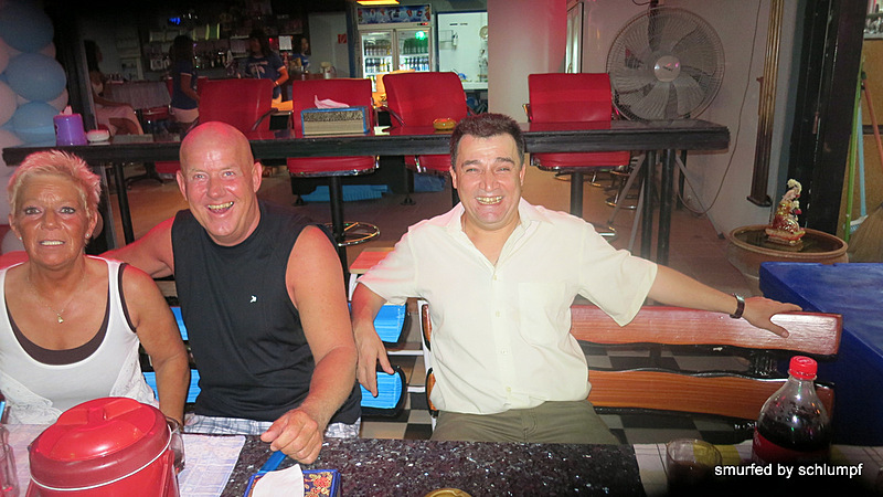 01.11.2013 Smurf Bar