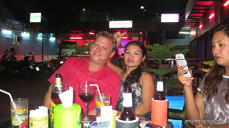 01.11.2013 Smurf Bar