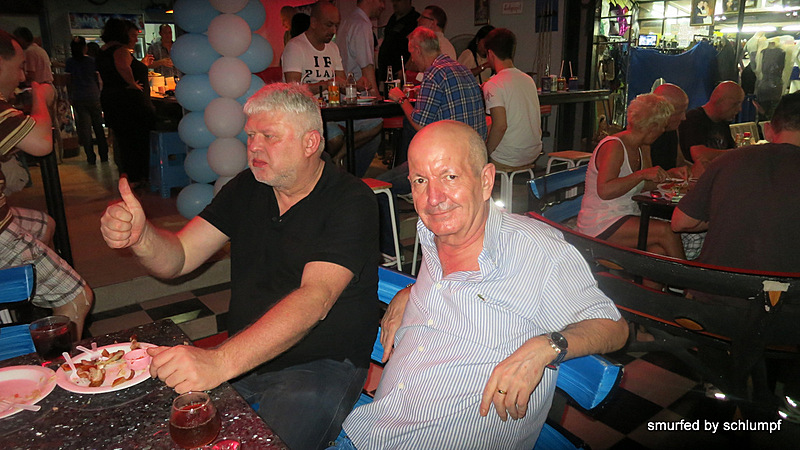 01.11.2013 Smurf Bar