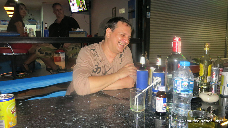 01.11.2013 Smurf Bar