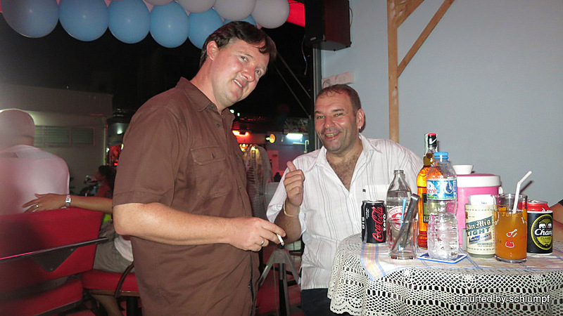 01.11.2013 Smurf Bar