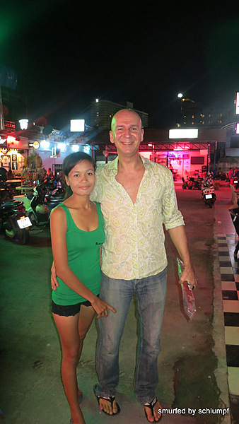 01.11.2013 Smurf Bar