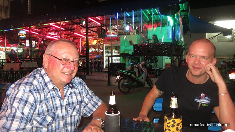 01.12.2013 Smurf Bar