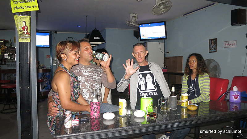 01.12.2013 Smurf Bar