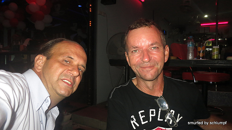 02.10.2013 Smurf Bar