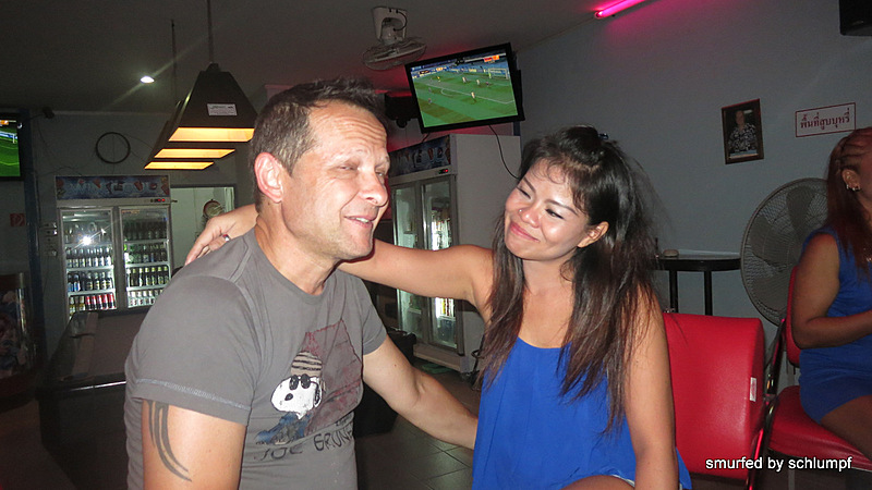 02.10.2013 Smurf Bar