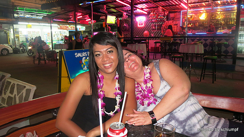 02.11.2013 Smurf Bar