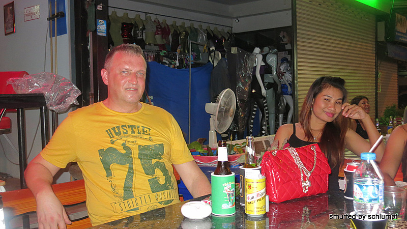 02.11.2013 Smurf Bar