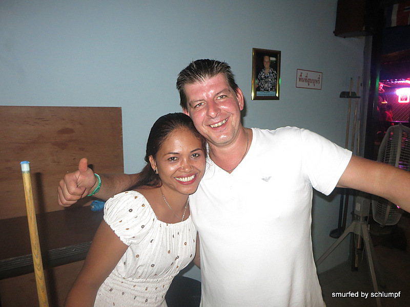 03.10.2013 Smurf Bar