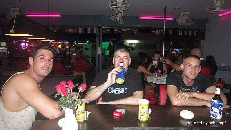 03.10.2013 Smurf Bar