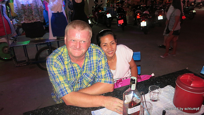 03.11.2013 Smurf Bar