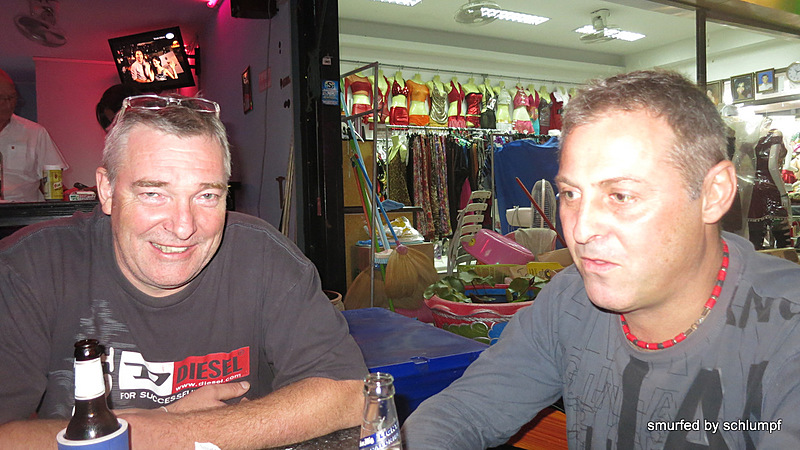 03.12.2013 Smurf Bar