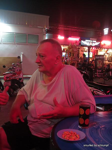04.06.2013 Smurf Bar