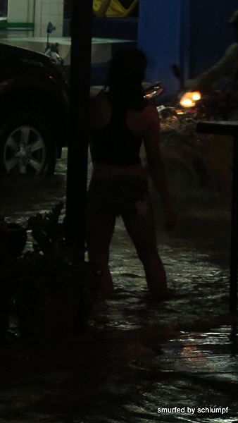 04.10.2013 Smurf Bar