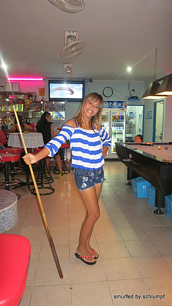 04.11.2013 Smurf Bar