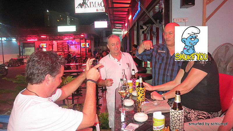 04.11.2013 Smurf Bar