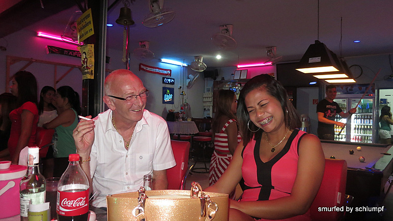 04.12.2013 Smurf Bar