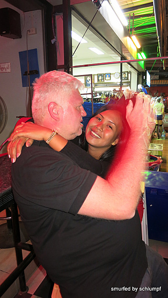05.11.2013 Smurf Bar