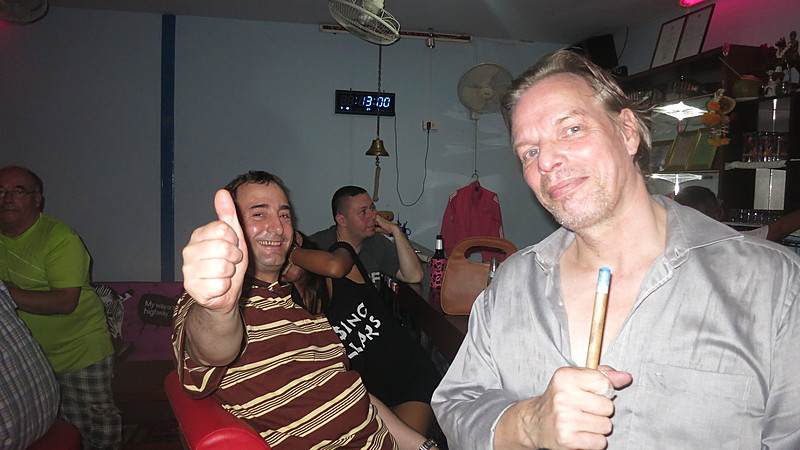 06.10.2013 Smurf BAR