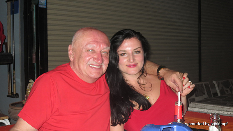 06.12.2013 Smurf Bar
