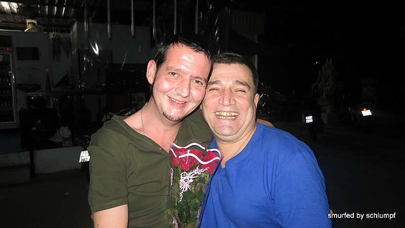 06.12.2013 Smurf Bar