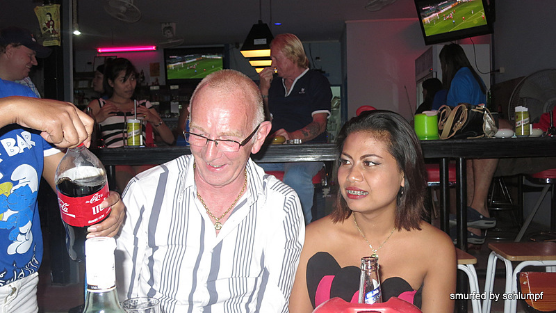 06.12.2013 Smurf Bar