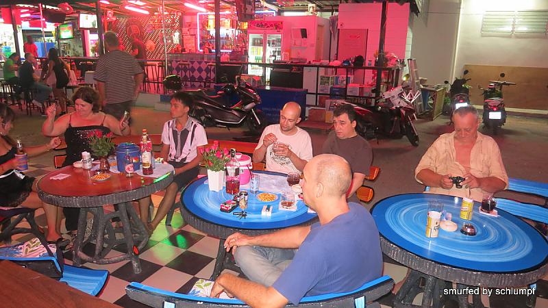 07.06.2013 Smurf Bar
