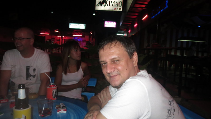 07.10.2013 Smurf Bar