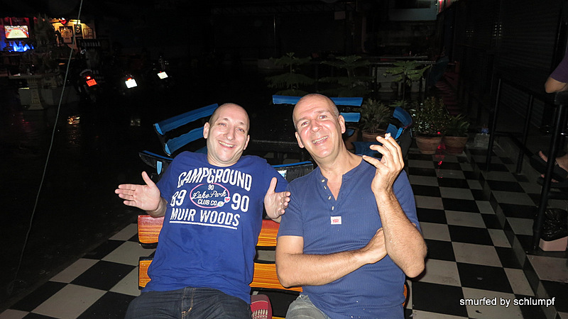 07.11.2013 Smurf Bar