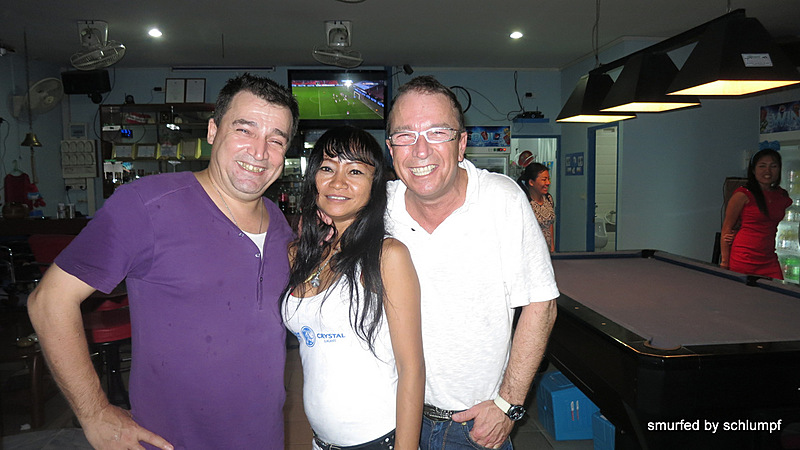 07.11.2013 Smurf Bar