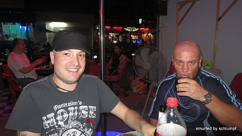 07.12.2013 Smurf Bar