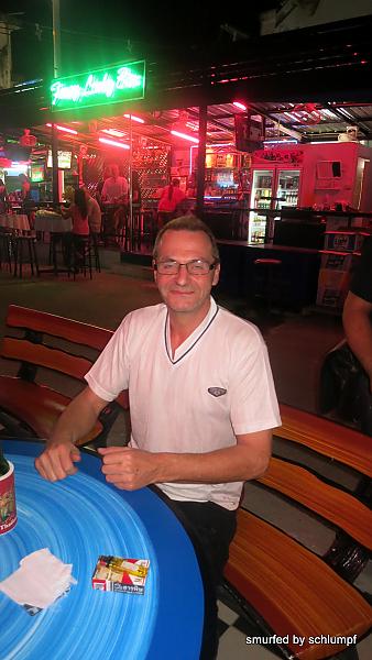 08.06.2013 Smurf Bar