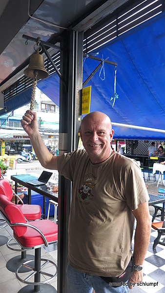 08.11.2013 Smurf Bar