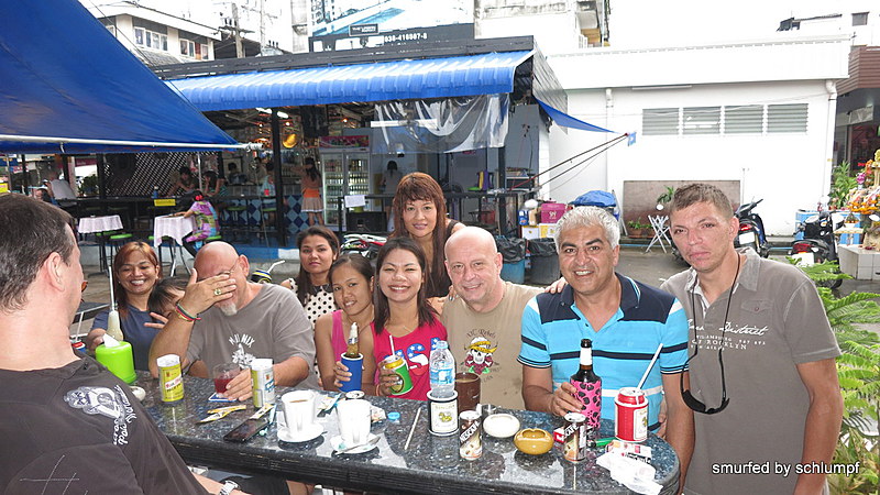 08.11.2013 Smurf Bar