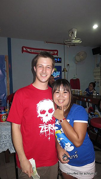08.11.2013 Smurf Bar