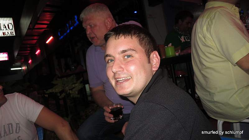 08.11.2013 Smurf Bar