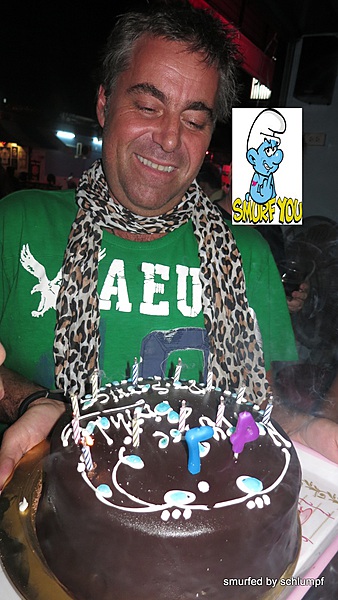 08.11.2013 Smurf Bar