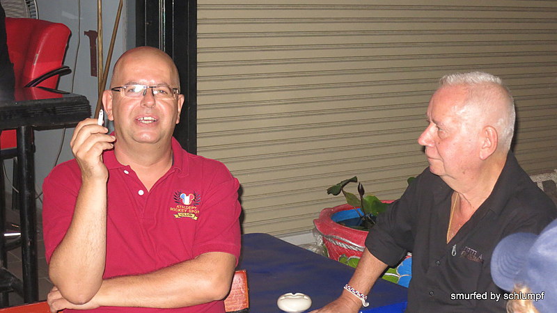 08.11.2013 Smurf Bar