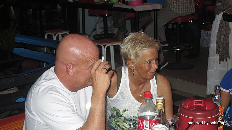 08.11.2013 Smurf Bar