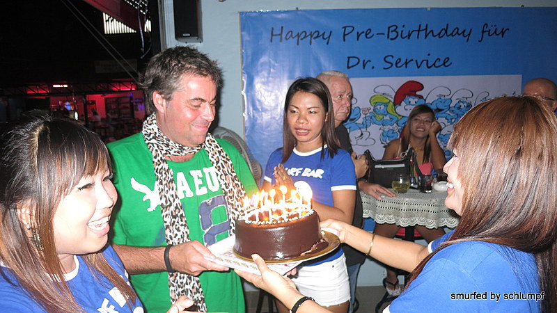 08.11.2013 Smurf Bar