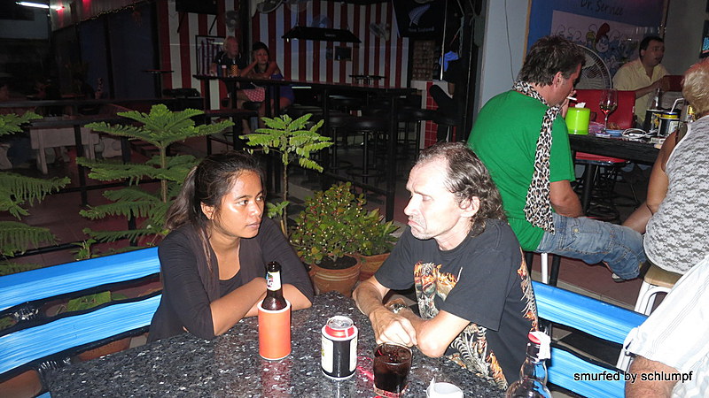 08.11.2013 Smurf Bar