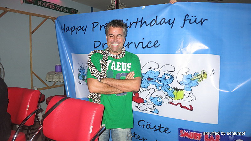 08.11.2013 Smurf Bar