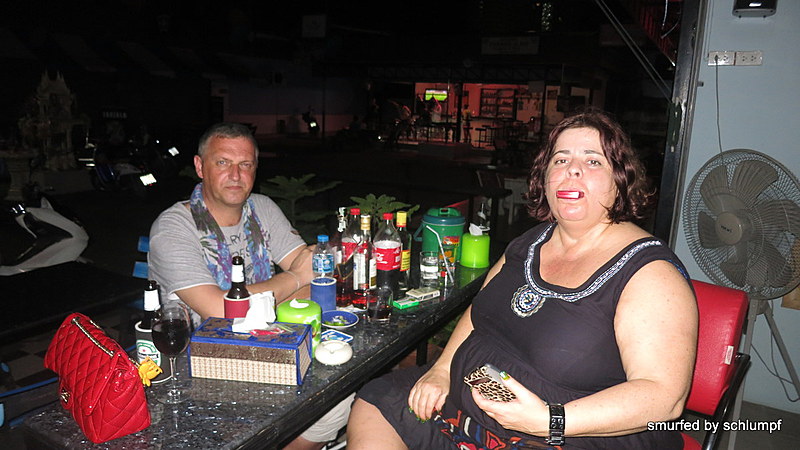 08.11.2013 Smurf Bar