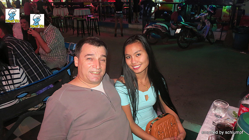 08.12.2013 Smurf Bar
