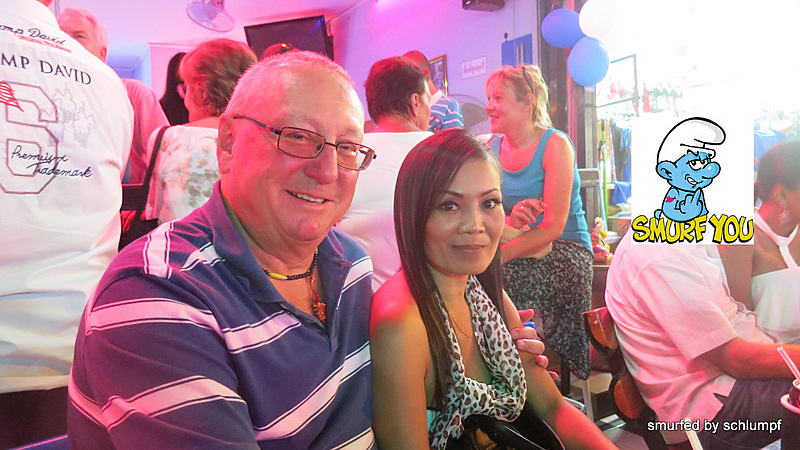 08.12.2013 Smurf Bar